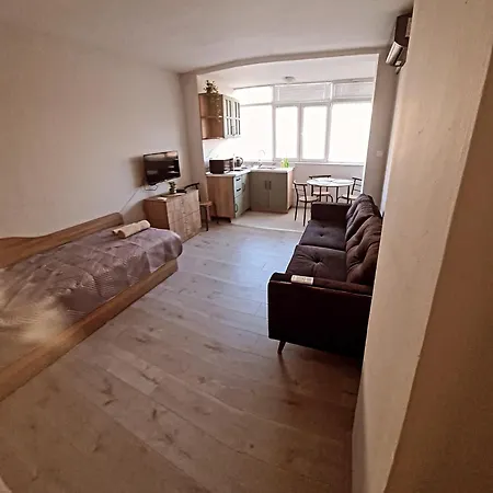 за гости ивая запад Казанлык