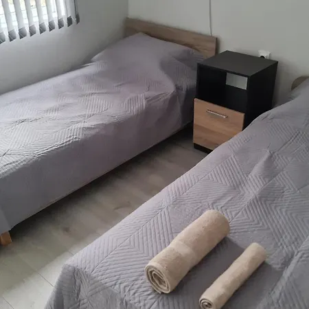 за гости ивая запад Апартаменты