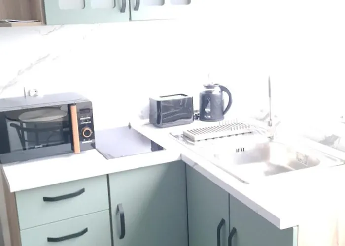 за гости ивая запад *